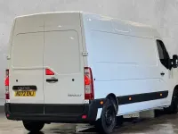 Usado Renault Master Business 135 HP (99 kW) 2022 Branco Monovolume