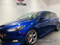 Used Ford Focus ST 2016 Blue Hatchback