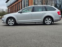 Used Skoda Octavia SE 105 HP (77 kW) 2013 Silver Estate