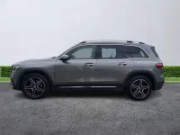 Begagnad Mercedes GLB200 AMG Line Premium 2023 Grå SUV