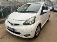 Used Toyota Aygo 68 HP (50 kW) 2012 White Hatchback