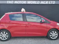 Gebraucht Toyota Yaris 99 PS (72 kW) 2012 Rot Kleinwagen