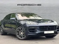 Begagnad Porsche Cayenne 470 HK (345 kW) 2024 Blå SUV