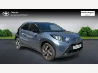 Used Toyota Aygo X 72 HP (52 kW) 2025 Grey SUV