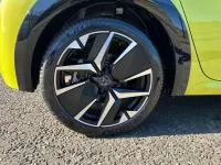 Nouă Peugeot e-208 GT 98 kW (134 CP) 2026 Galben Hatchback