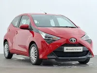 Usado Toyota Aygo X-play 72 HP (52 kW) 2021 Vermelho Citadino