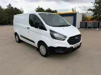Used Ford Transit Custom 105 HP (77 kW) 2019 White Van