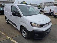 Usado Citroën Berlingo 101 HP (74 kW) 2025 Branco Monovolume