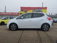 Used Kia Venga 123 HP (90 kW) 2017 White Hatchback