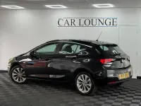 Used Vauxhall Astra Design Edition 105 HP (77 kW) 2017 Black Hatchback