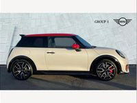 New Mini John Cooper Works 228 HP (167 kW) 2025 White Hatchback