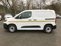 Begagnad Peugeot Partner 2020 Vit Minibuss
