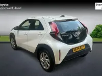 Used Toyota Aygo X PURE 72 HP (52 kW) 2024 White SUV