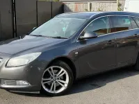 Używany Vauxhall Insignia SRi 160 KM (117 kW) 2010 Szary Kombi