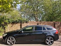 Usado Volvo V60 R-Design 2012 Preto Carrinha