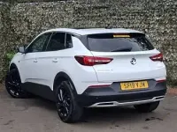 Used Vauxhall Grandland X Elite 130 HP (95 kW) 2019 White SUV