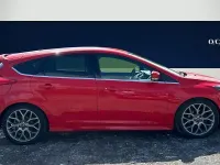 Used Ford Focus Zetec 2015 Red Hatchback