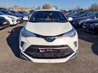 Used Toyota C-HR 122 HP (89 kW) 2019 White SUV