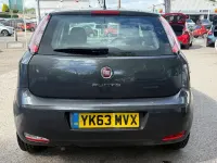 Używany Fiat Punto Easy 77 KM (56 kW) 2013 Szary Hatchback
