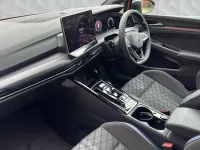 Second-hand VW Golf VIII Black Edition 2026 Roșu Hatchback