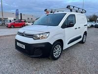 Used Citroën Berlingo 100 HP (73 kW) 2022 White MPV
