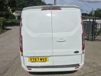 Used Ford Transit Custom Limited 130 HP (95 kW) 2017 White Van