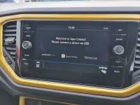 Usado VW T-Roc Design 115 HP (84 kW) 2018 Amarelo SUV