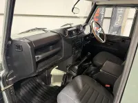 Used Land Rover Defender 122 HP (89 kW) 2007 Green Pickup