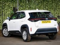 Used Toyota Yaris Hybrid 116 HP (85 kW) 2023 White Estate