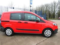Usado Ford Transit S 74 CV (54 kW) 2017 Rojo Familiar