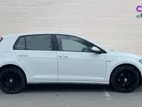Begagnad VW Golf VII GTE 204 HK (150 kW) 2018 Vit