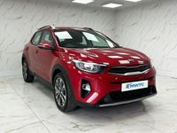 Usado Kia Stonic 118 HP (86 kW) 2018 Vermelho SUV