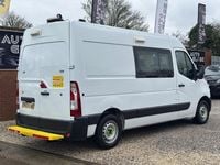 Used Vauxhall Movano 130 HP (95 kW) 2019 White MPV