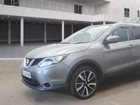 Used Nissan Qashqai Tekna 113 HP (83 kW) 2016 Grey SUV