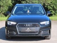 Begagnad Audi A4 Comfort 150 HK (110 kW) 2019 Svart Kombi