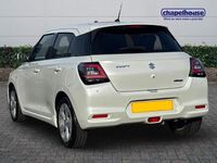 Used Suzuki Swift 82 HP (60 kW) 2025 White Hatchback