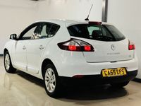 used Renault Mégane 1.5 DYNAMIQUE NAV DCI 5d 110 BHP