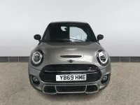 Usado Mini Cooper S Comfort 192 CV (141 kW) 2019 Plateado Utilitario
