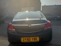 Begagnad Vauxhall Insignia SRi 140 HK (102 kW) 2010 Grå Halvkombi