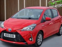 Usata Toyota Yaris Hybrid 101 CV (74 kW) 2020 Utilitaria