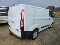 Used Ford Transit Custom 100 HP (73 kW) 2015 White Van