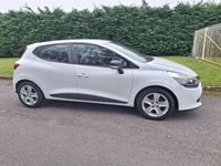 Used Renault Clio IV Expression+ 75 HP (55 kW) 2015 White Hatchback