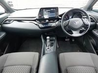 Used Toyota C-HR 122 HP (89 kW) 2023 White SUV