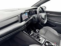 Second-hand VW Golf VIII 150 CP (110 kW) 2024