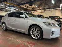 Used Lexus CT200h 136 HP (100 kW) 2011 Silver Hatchback