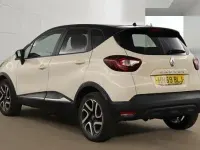 Used Renault Captur Iconic 90 HP (66 kW) 2019 Cream/black SUV