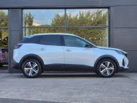 Used Peugeot 3008 Active+ 131 HP (96 kW) 2023 White SUV