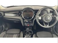 Usado Mini Cooper S Comfort 178 HP (130 kW) 2023 Vermelho Citadino