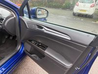 Used Ford Mondeo Zetec 160 HP (117 kW) 2015 Blue Hatchback