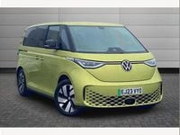 Begagnad VW ID. Buzz Pro 147 kW (200 HK) 2023 Gul Minibuss